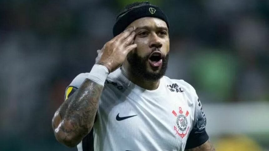 Memphis Depay, em partida pelo Corinthians