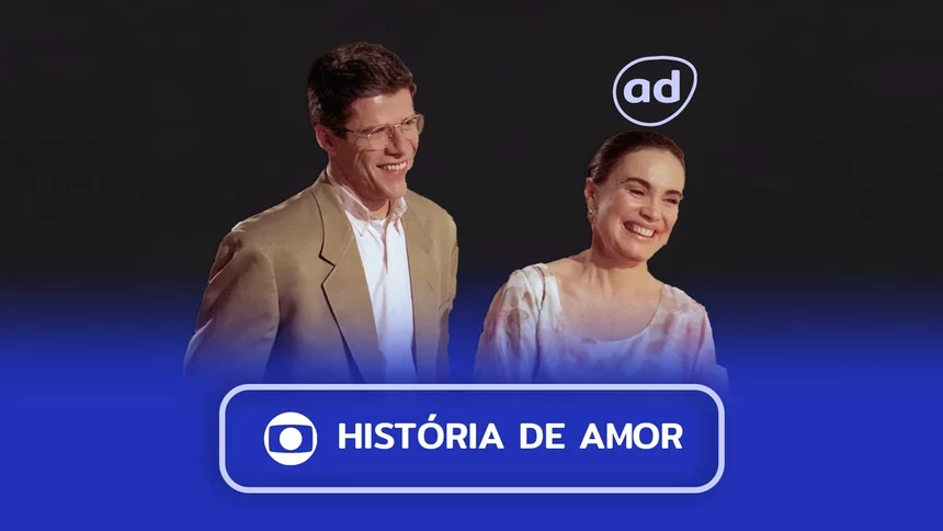 Casal de protagonistas de História de Amor sorridentes na arte do resumo da novela