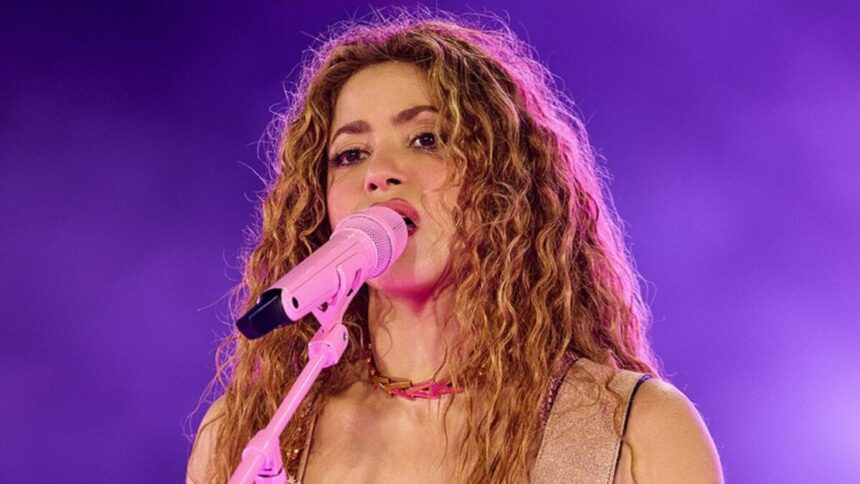 Shakira em trecho de show em São Paulo