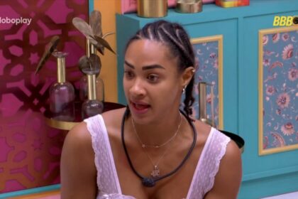 Aline em conversa no BBB 25