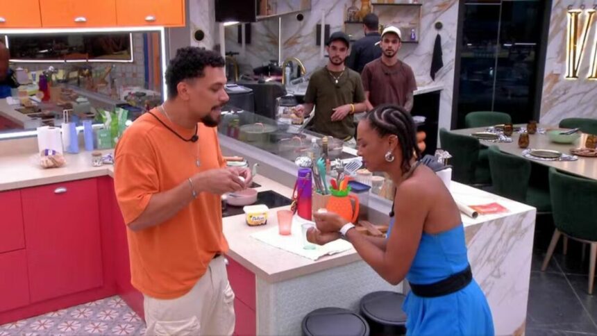 Aline e Vinicius comendo ovo cru na cozinha do BBB 25