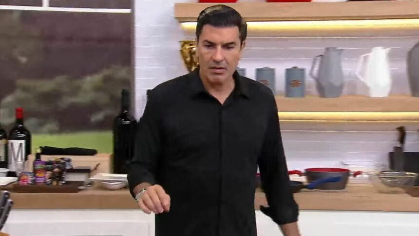 Edu Guedes na cozinha do Fica Com a Gente