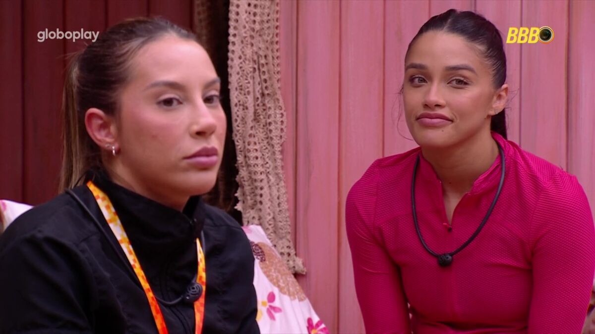 Eva e Renata em conversa no Quarto Nordeste do BBB 25