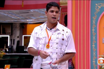 Guilherme entregando as pulseiras Na Mira do Líder no BBB 25