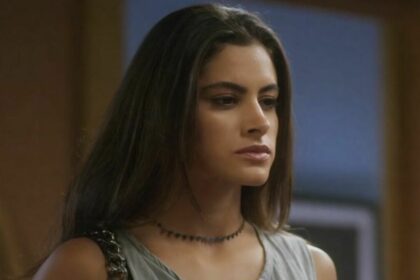 Letícia Salles, como Erika em Vai na Fé