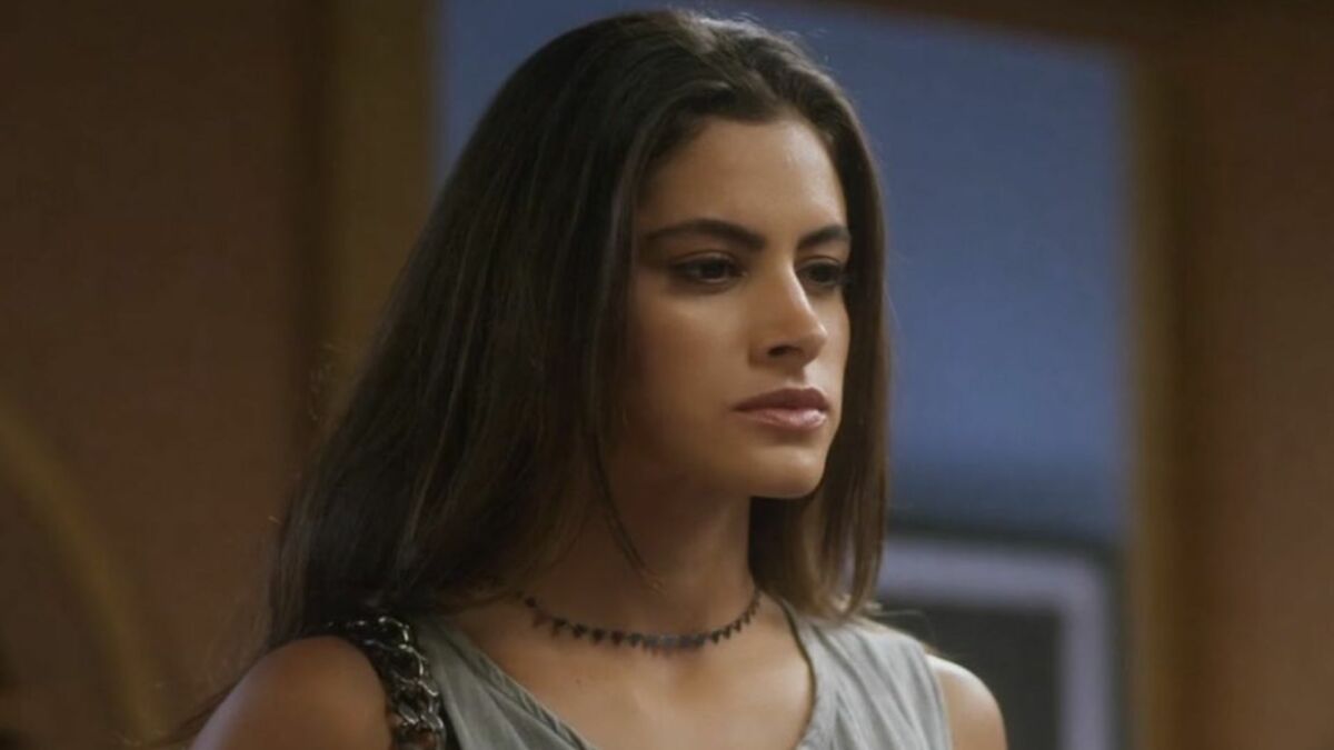 Letícia Salles, como Erika em Vai na Fé