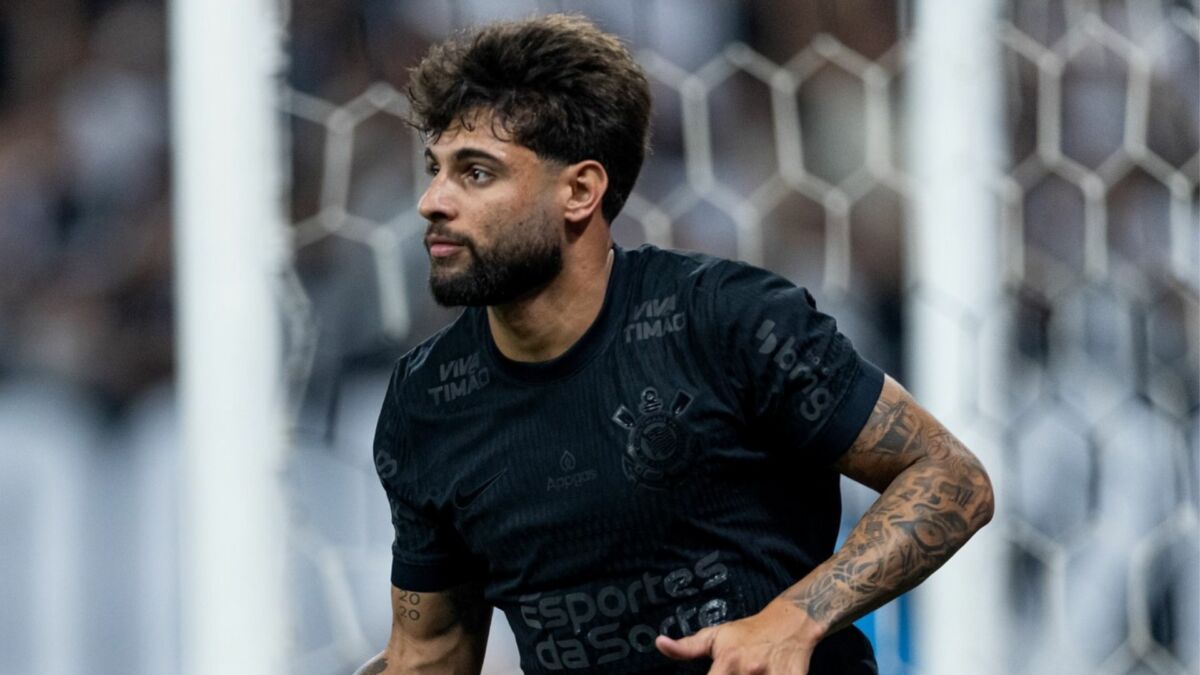 Yuri Alberto comemorando gol com a camisa do Corinthians