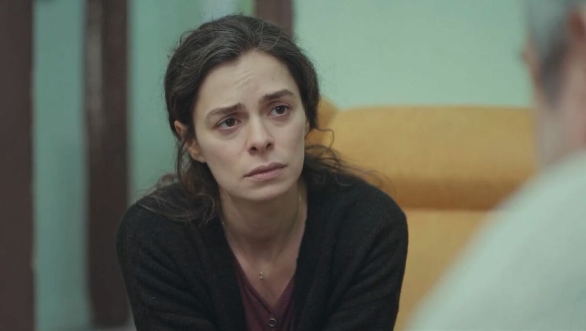 Bahar com olhar triste no último capítulo de Força de Mulher na RECORD