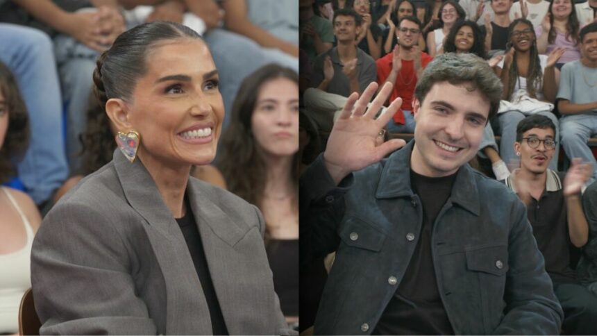 Deborah Secco sorrindo e João Liberato acenando no palco do Altas Horas