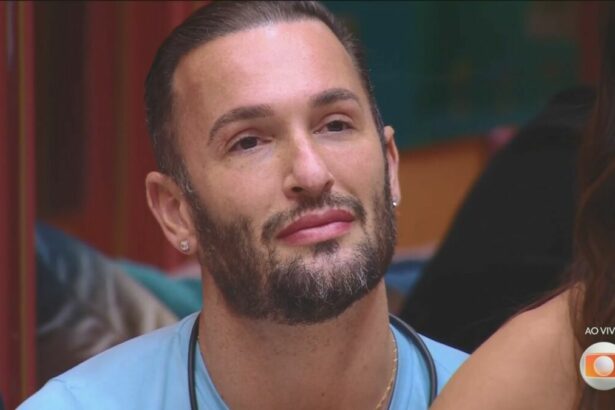 Diego Hypolito no sofá do BBB 25