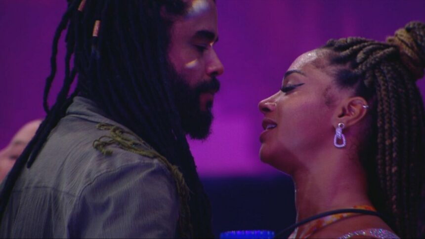 Diogo Almeida e Aline em clima de romance no BBB 25