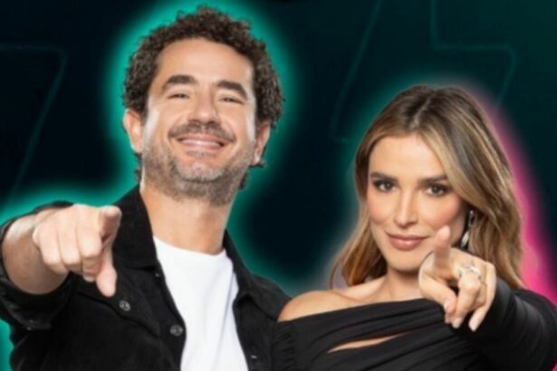 Felipe Andreoli e Rafa Brites em arte do Power Couple Brasil apontando o dedo pra frente