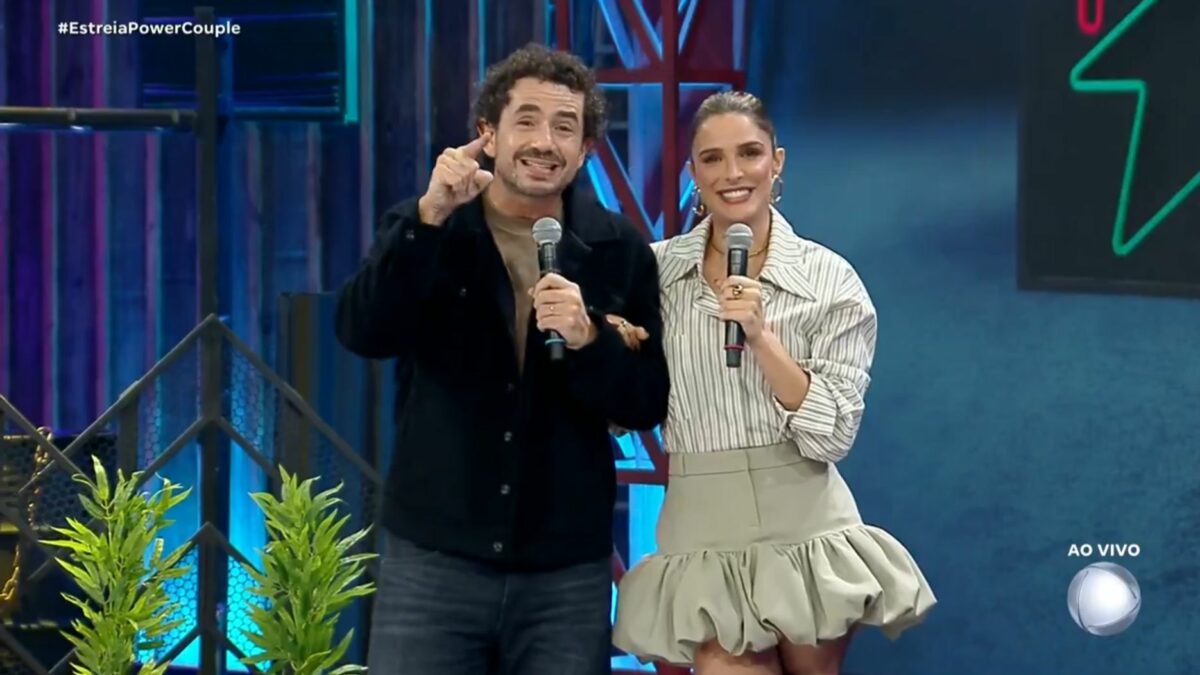 Felipe Andreoli e Rafa Brites em trecho de estreia do Power Couple Brasil 7