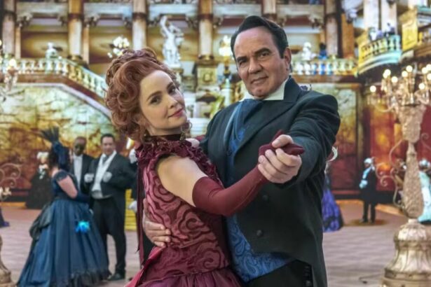 Humberto Martins e Debora Falabella em trecho do filme A Fábrica de Sonhos