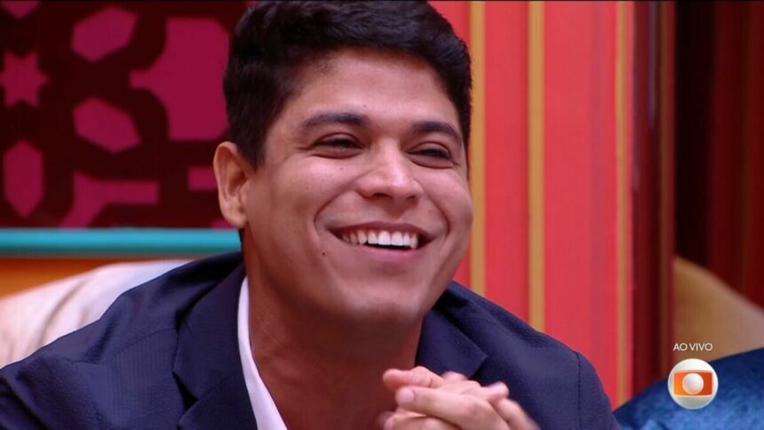 Guilherme sorridente, em trecho da final do BBB 25