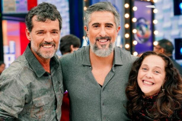Isabela Garcia e Felipe Camargo, ao lado de Marcos Mion, no cenário do Caldeirão