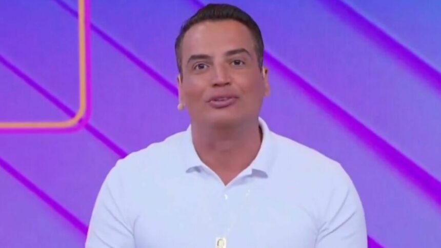 Leo Dias em trecho de participação no Fofocalizando