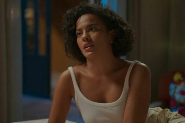 Maria de Fátima (Bella Campos) em trecho de capítulo de Vale Tudo