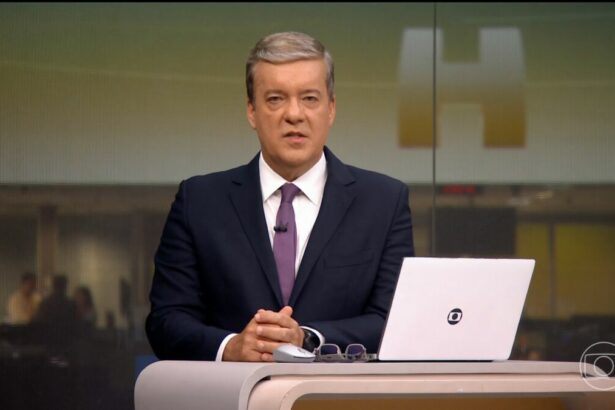 Roberto Kovalick no cenário do Jornal Hoje