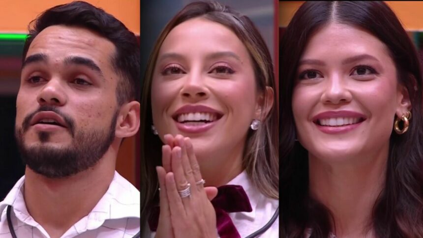 João Pedro, Renata e Vitória Strada em pé na sala do BBB 25 pedindo votos no último Paredão da temporada