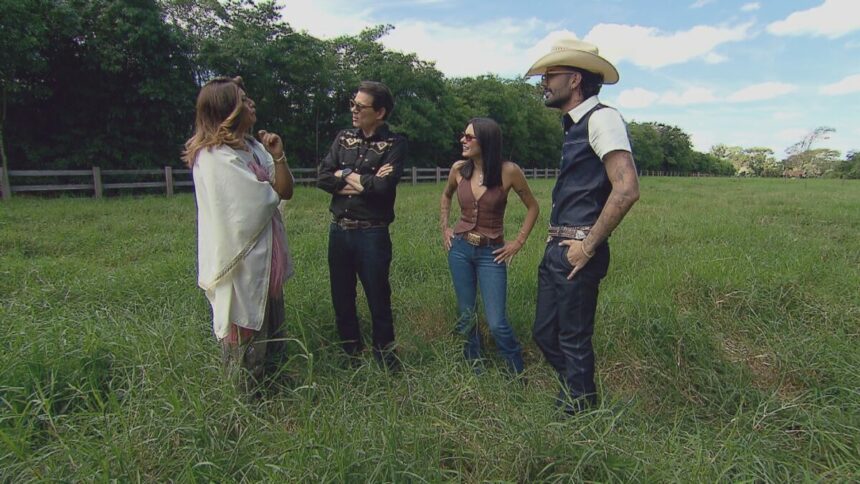Narcisa, Celso Portiolli, Ana Castela e Luan Pereira no meio do mato em reportagem especial do domingo Legal