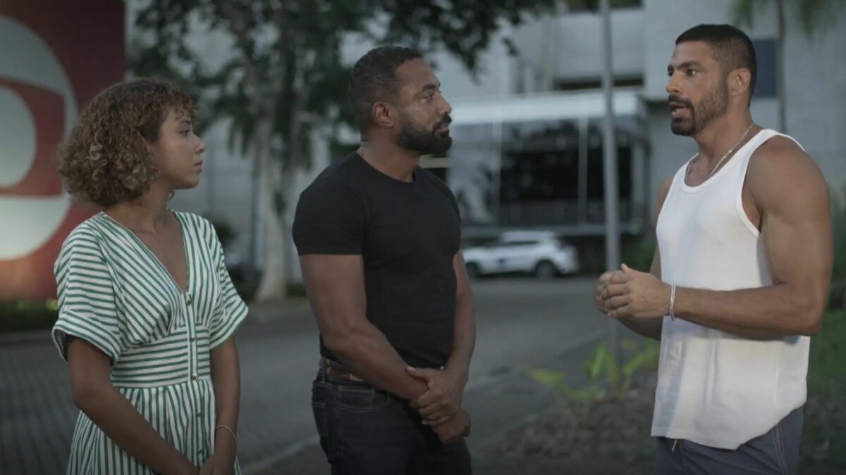 Alexandre Henderson e Daniella Dias, ao lado de Cauã Reymond, no Expedição Rio