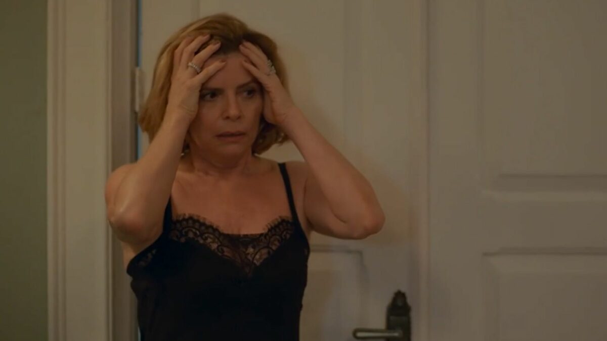 Odete (Débora Bloch) em trecho do capítulo de Vale Tudo