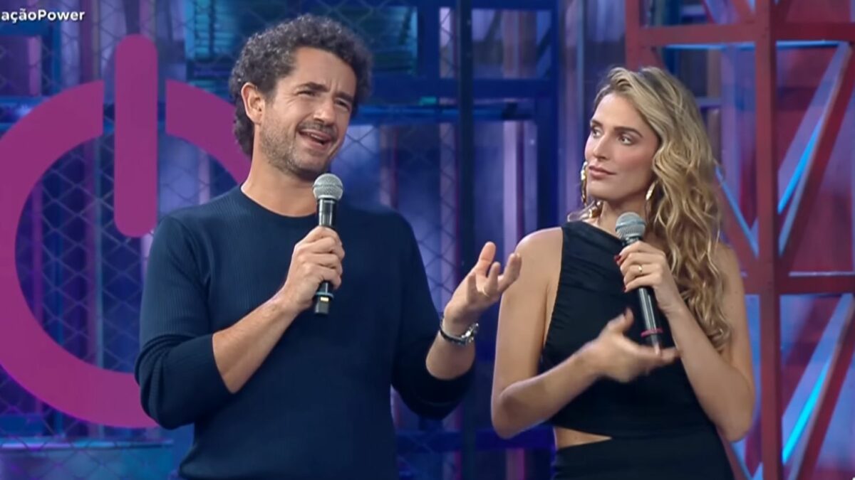 Felipe Andreoli e Rafa Brites em trecho do episódio de eliminação do Power Couple