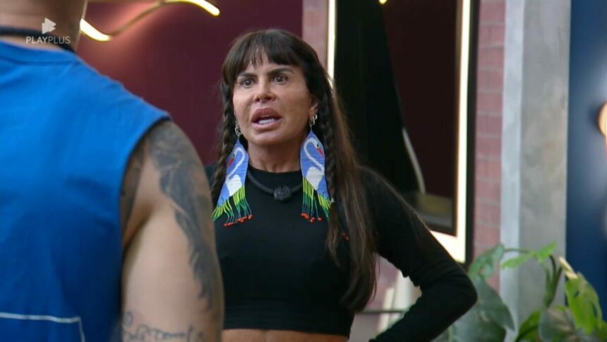 Gretchen assustada dentro da Mansão após voltar da Prova dos Casais do Power Couple Brasil 7