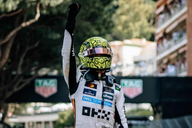 Lando Norris celebrando a vitória no GP de Mônaco de Fórmula 1