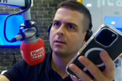 Marcelo Castro assustado, em trecho do programa Alô Juca na rádio