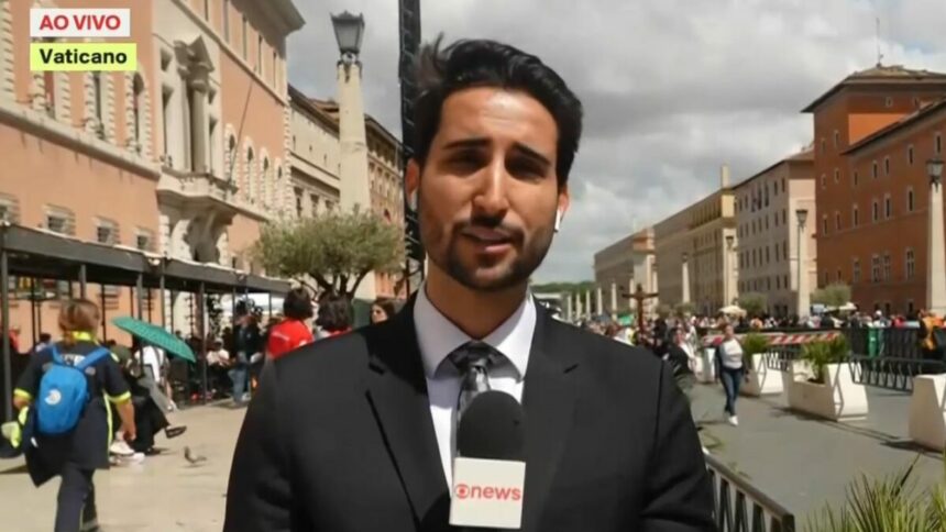 Murilo Salviano, nas ruas do Vaticano, na cobertura do Conclave