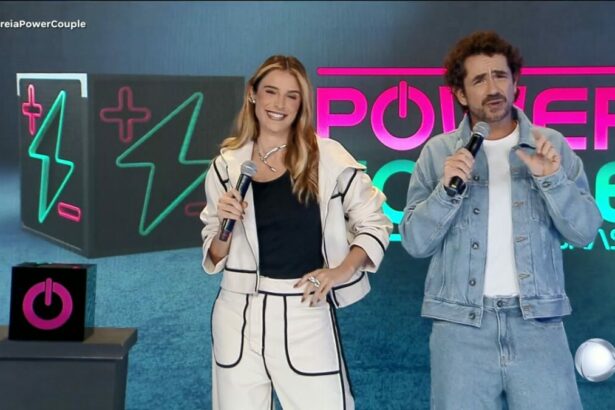 Rafa Brites e Felipe Andreoli no cenário do Power Couple Brasil