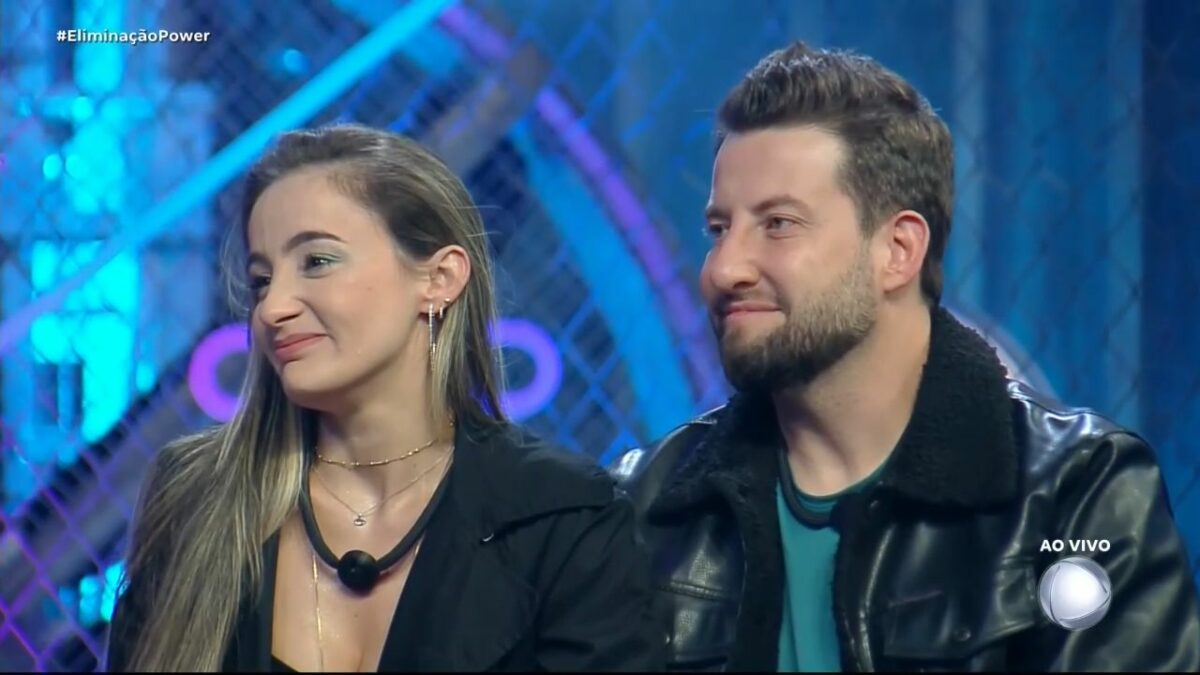 Gi Prados e Eros chorando no palco do Power Couple Brasil 7