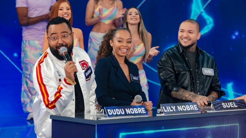Dudu Nobre, Lily Nobre e Suel no cenário do Programa Silvio Santos