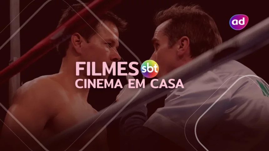 Homem lutando e suado em cima de um palco em cena do filme O Vencedor na arte dos filmes do Cinema em Casa no SBT