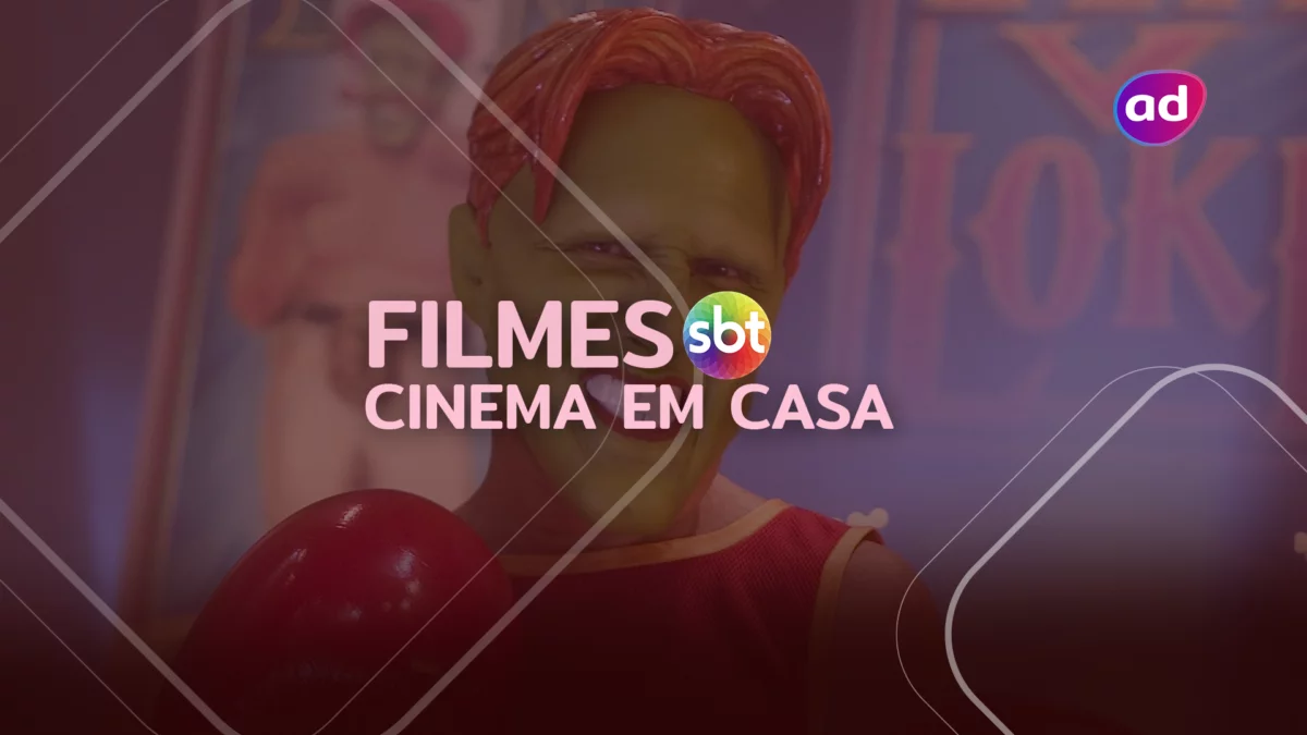 Homem com máscara de cor verde no rosto, na arte do Cinema em Casa no SBT