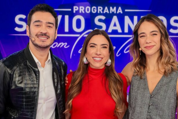 Marcos Veras, Patricia Abravanel e Miá Mello em foto posada no cenário do Programa Silvio Santos