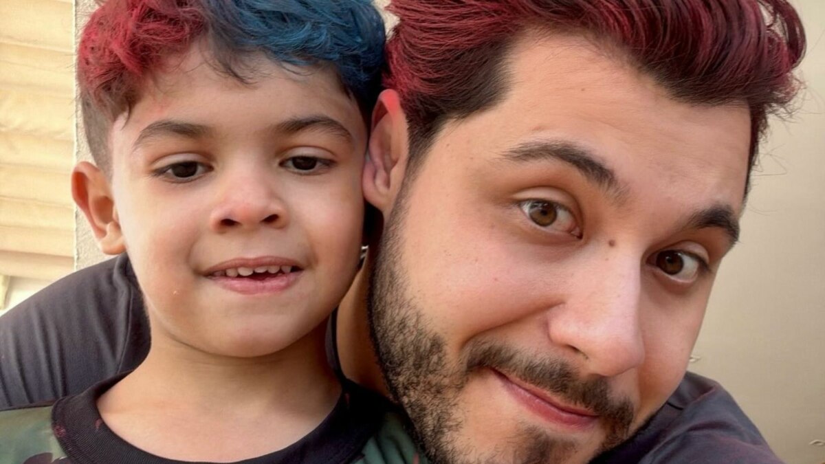 Murilo Huff ao lado de Leo Huff, seu filho com Marília Mendonça