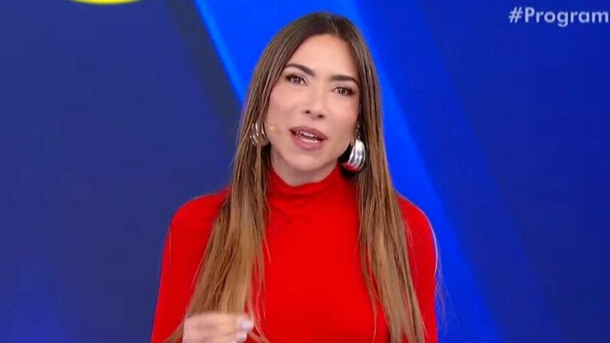 Patricia Abravanel, de roupa vermelha, em trecho do sorteio da Tele Sena São João