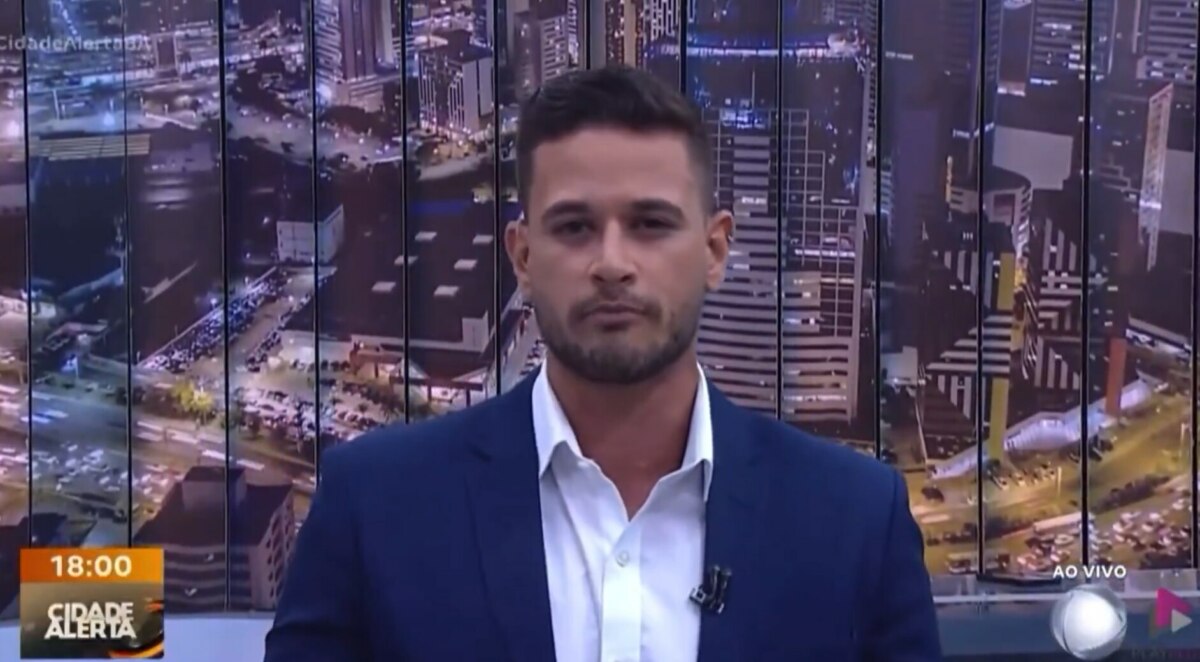 Ramon Lisboa estreando na apresentação do Cidade Alerta BA