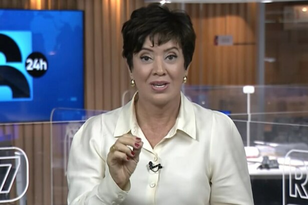 Christina Lemos no comando JR 24h direto dos estúdio da RECORD em Brasília