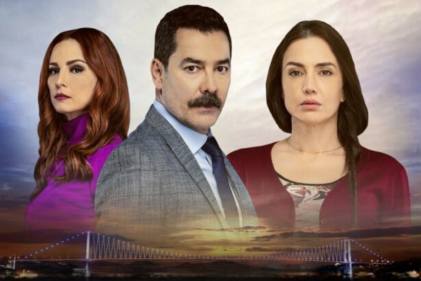 Uma mulher com olhar de vilã, um homem de terno com olhar sério e uma mulher com roupas simples e olhar triste, protagonistas e vilã da novela turca Cidade Cruel em uma arte de divulgação que mescla uma paisagem noturna com uma ponte sobre um rio