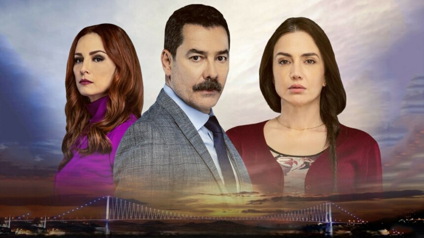 Uma mulher com olhar de vilã, um homem de terno com olhar sério e uma mulher com roupas simples e olhar triste, protagonistas e vilã da novela turca Cidade Cruel em uma arte de divulgação que mescla uma paisagem noturna com uma ponte sobre um rio