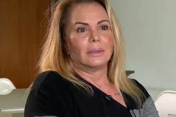 Cristina Mortágua em foto posada