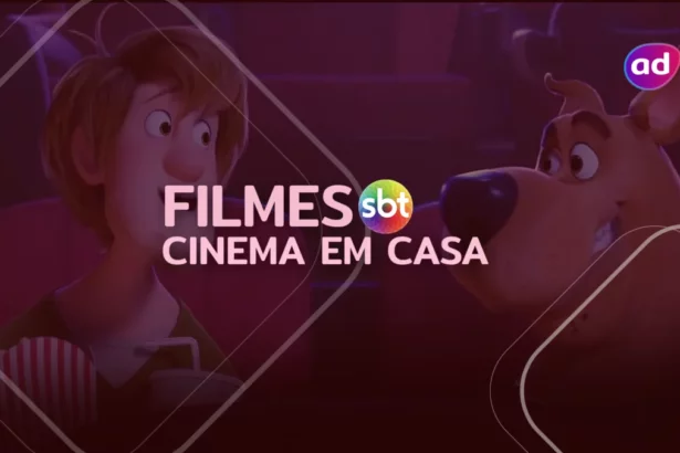 Salsicha come pipoca no cinema ao lado de Scooby na arte dos filmes do Cinema em Casa do SBT