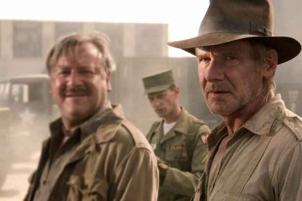 Harrison Ford em trecho do filme Indiana Jones e o Reino da Caveira de Cristal, exibido pela Sessão da Tarde