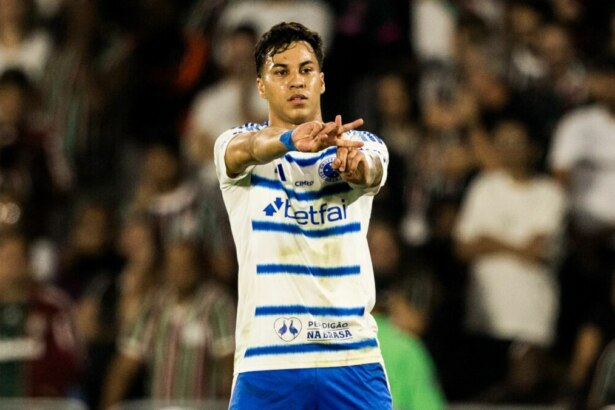Kaio Jorge comemorando o gol no jogo Fluminense x Cruzeiro, que teve transmissão pela RECORD