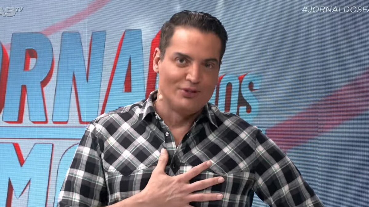 Leo Dias em trecho do Jornal dos Famosos, falando sobre o Fofocalizando e possível ida para a Band