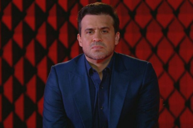Pablo Marçal, em trecho da estreia do No alvo, no cenário vermelho